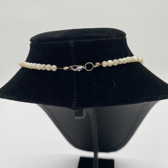 White Mother of Pearl Natural Shell Art Deco Statement Necklace - Picture 7 of 8